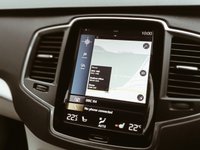 USED 2017 17 VOLVO XC90 2.0 D5 POWERPULSE MOMENTUM AWD 5d 231 BHP Heated Steering Wheel Electric Boot