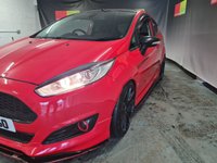 USED 2015 15 FORD FIESTA 1.0 ZETEC S RED EDITION 3d 139 BHP 