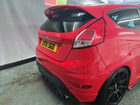 USED 2015 15 FORD FIESTA 1.0 ZETEC S RED EDITION 3d 139 BHP 