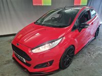 USED 2015 15 FORD FIESTA 1.0 ZETEC S RED EDITION 3d 139 BHP 