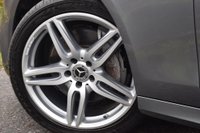 USED 2017 67 MERCEDES-BENZ E-CLASS 2.0 E 220 D AMG LINE PREMIUM 5d 192 BHP FULL MERCEDES HISTORY! 2 KEYS!