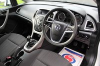 USED 2011 VAUXHALL ASTRA 1.7 EXCITE CDTI 5d 108 BHP 