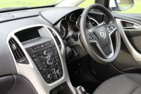 USED 2011 VAUXHALL ASTRA 1.7 EXCITE CDTI 5d 108 BHP 