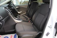 USED 2011 VAUXHALL ASTRA 1.7 EXCITE CDTI 5d 108 BHP 