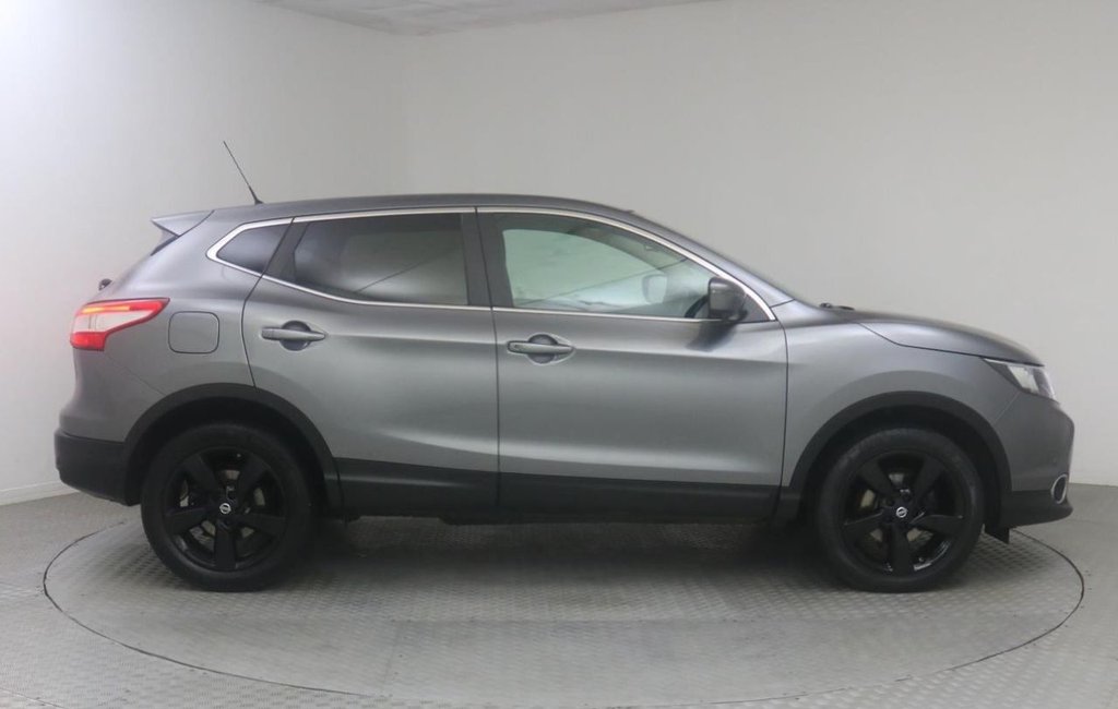 USED 2016 65 NISSAN QASHQAI 1.6 DCI N-TEC XTRONIC AUTO 5d  