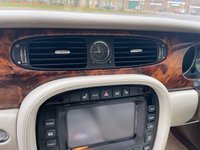 USED 2022 53 JAGUAR XJ8 V8 