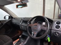 USED 2013 13 VOLKSWAGEN TIGUAN 2.0 TDI BlueMotion Tech SE SUV 5dr Diesel DSG 4WD Euro 5 (s/s) (140 ps) DAB, Bluetooth, DSG, Belt Done