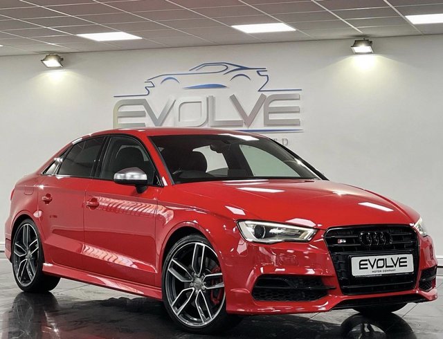 2015 S Audi S3 SALOON 2.0 QUATTRO 4d 296 BHP
