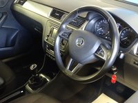 USED 2015 65 SKODA RAPID 1.6 TDI SPACEBACK SE TECH  * SATNAV *