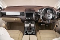 USED 2015 15 VOLKSWAGEN TOUAREG 3.0 V6 R-LINE TDI BLUEMOTION TECHNOLOGY 5d 259 BHP +NATIONWIDE DELIVERY AVAILABLE+