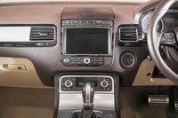 USED 2015 15 VOLKSWAGEN TOUAREG 3.0 V6 R-LINE TDI BLUEMOTION TECHNOLOGY 5d 259 BHP +NATIONWIDE DELIVERY AVAILABLE+