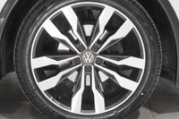 USED 2017 17 VOLKSWAGEN TIGUAN 2.0 R LINE TDI BMT 5d 148 BHP +HEATEDSEATS+APPLECARPLAY+DIGDASH+