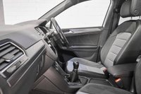 USED 2017 17 VOLKSWAGEN TIGUAN 2.0 R LINE TDI BMT 5d 148 BHP +HEATEDSEATS+APPLECARPLAY+DIGDASH+
