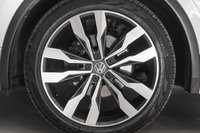 USED 2017 17 VOLKSWAGEN TIGUAN 2.0 R LINE TDI BMT 5d 148 BHP +HEATEDSEATS+APPLECARPLAY+DIGDASH+