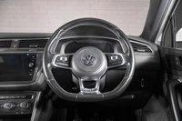 USED 2017 17 VOLKSWAGEN TIGUAN 2.0 R LINE TDI BMT 5d 148 BHP +HEATEDSEATS+APPLECARPLAY+DIGDASH+