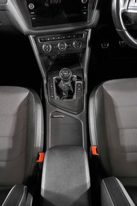 USED 2017 17 VOLKSWAGEN TIGUAN 2.0 R LINE TDI BMT 5d 148 BHP +HEATEDSEATS+APPLECARPLAY+DIGDASH+