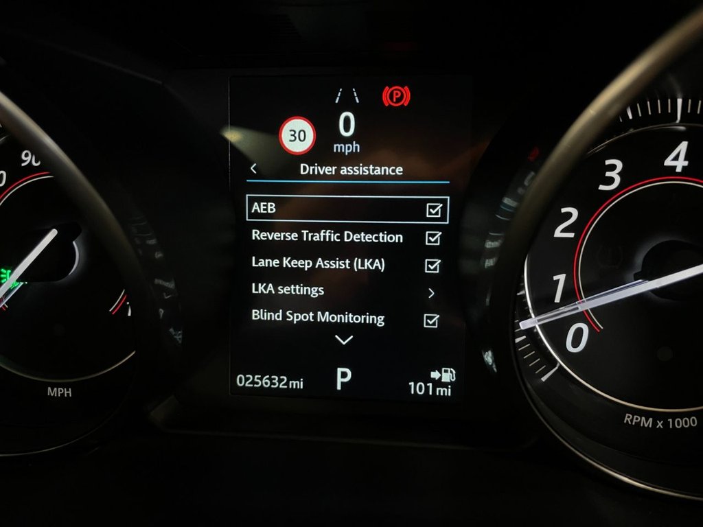 USED 2017 67 JAGUAR F-TYPE 2.0 I4 R-DYNAMIC 2d 296 BHP 