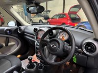 USED 2012 12 MINI COUNTRYMAN 1.6 Cooper SUV 5dr Petrol Manual Euro 5 (s/s) (122 ps) DAB, R.Sensors,Cruise