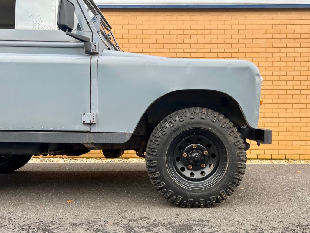USED 1972 LAND ROVER SERIES 111 88 // 2.3 // 4CYL // 74 BHP // Px swap 