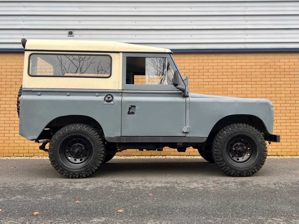 USED 1972 LAND ROVER SERIES 111 88 // 2.3 // 4CYL // 74 BHP // Px swap 