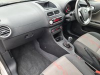 USED 2016 16 MG 3 1.5 3 FORM SPORT VTI-TECH 5d 106 BHP 2 Keys/ DAB Radio/Bluetooth