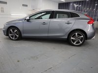 USED 2015 64 VOLVO V40 2.0 D4 R-DESIGN LUX NAV 5d 187 BHP LOADS OF FACTORY EXTRAS
