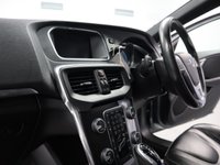 USED 2015 64 VOLVO V40 2.0 D4 R-DESIGN LUX NAV 5d 187 BHP LOADS OF FACTORY EXTRAS