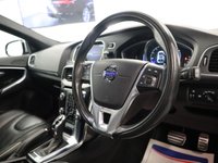 USED 2015 64 VOLVO V40 2.0 D4 R-DESIGN LUX NAV 5d 187 BHP LOADS OF FACTORY EXTRAS