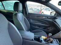 USED 2017 67 VAUXHALL INSIGNIA GRAND SPORT 2.0 SRI VX-LINE NAV 5d 168 BHP 1 FORMER KEEPER+JUST IN STOCK+BIG SPEC+SATELLITE NAVIGATION+BLUETOOTH+PARK ASSIST+GREAT MPG+1 FULL YEARS MOT PRIOR TO COLLECTION+FINANCE AND EXTENDED WARRANTY AVAILABLE ON THIS USED VEHICLE!!!
