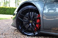 USED 2015 14 LAMBORGHINI HURACAN 5.2 LP 610-4 610 BHP VEHICLE LIFT SAT NAV REVERSE CAM HUGE SPEC No Deposit Finance & Part Ex Available