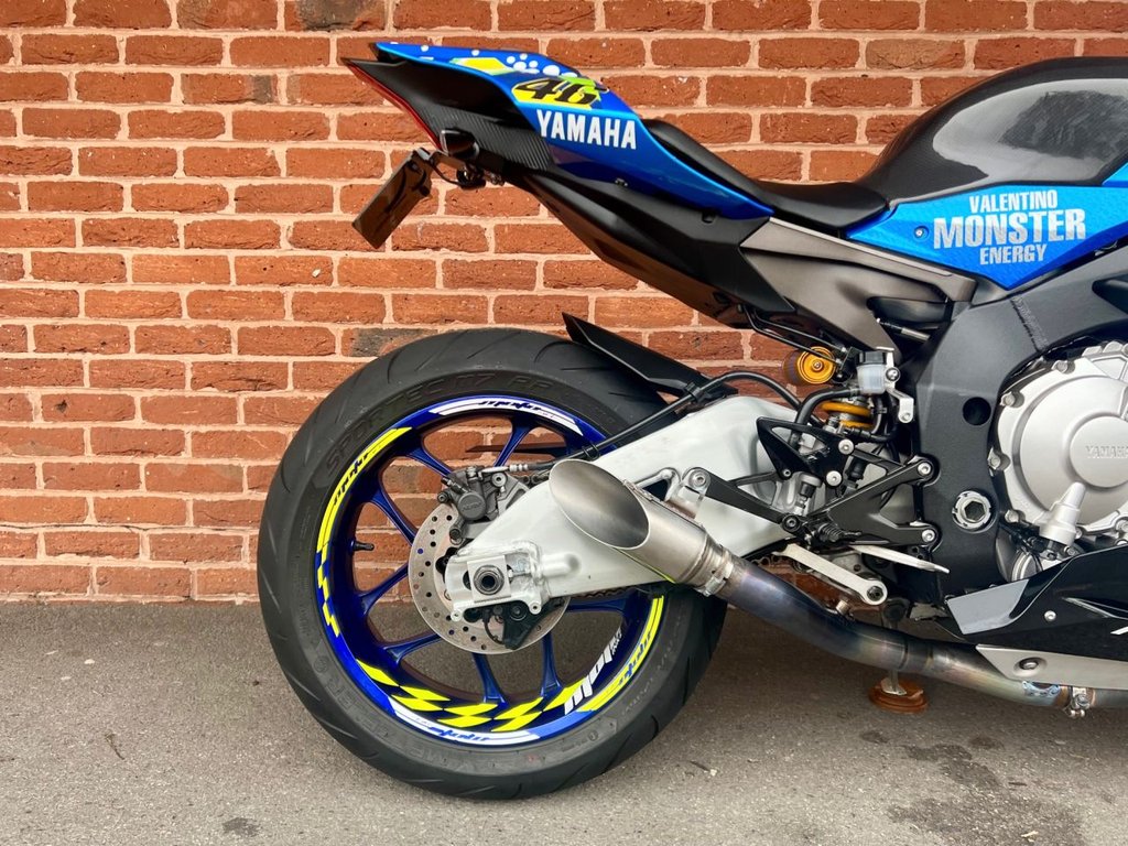 USED 2015 15 YAMAHA R1M YZF // R1M 15 // 1000cc // AGV Rossi Shark Edition // Px swap 