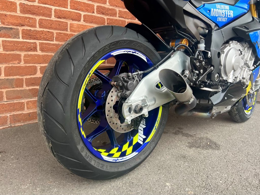 USED 2015 15 YAMAHA R1M YZF // R1M 15 // 1000cc // AGV Rossi Shark Edition // Px swap 