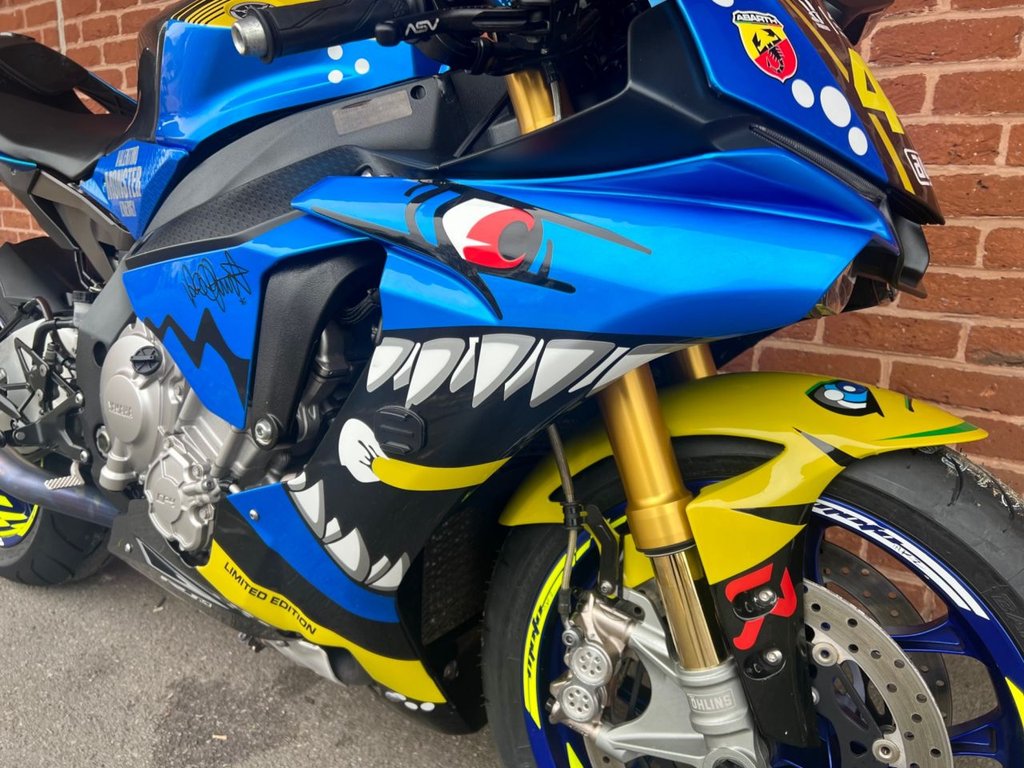 USED 2015 15 YAMAHA R1M YZF // R1M 15 // 1000cc // AGV Rossi Shark Edition // Px swap 
