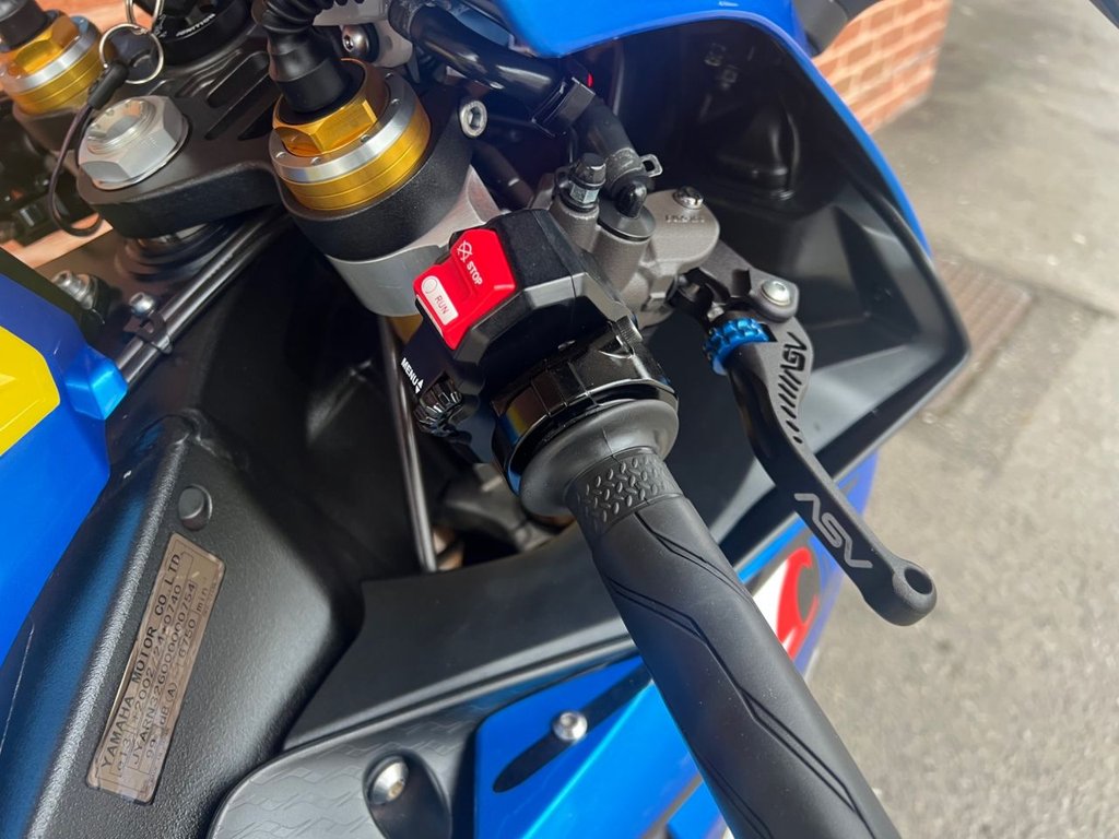 USED 2015 15 YAMAHA R1M YZF // R1M 15 // 1000cc // AGV Rossi Shark Edition // Px swap 