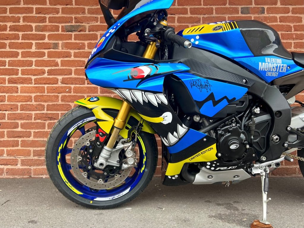USED 2015 15 YAMAHA R1M YZF // R1M 15 // 1000cc // AGV Rossi Shark Edition // Px swap 