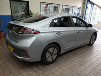 USED 2022 71 HYUNDAI IONIQ 1.6 PREMIUM 5d 140 BHP NEARLY NEW BARGAIN SAT NAV HEATED SEATS CAMERA HYUNDAI WARRANTY TILL JAN 2027