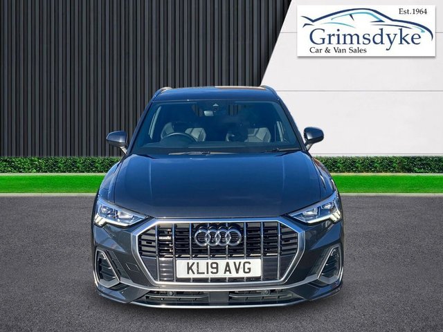 View our AUDI Q3