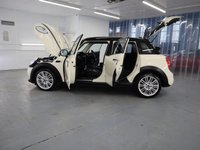 USED 2017 17 MINI HATCHBACK 2.0 Cooper S D 5dr WHAT A CAR PACKED WITH FACTORY OPTIONS. GREAT SPECIFICATION