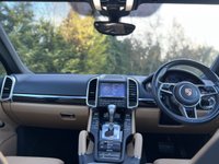 USED 2015 15 PORSCHE CAYENNE 3.0 D V6 TIPTRONIC S 5d 262 BHP 21" 911 Turbo Design Alloys