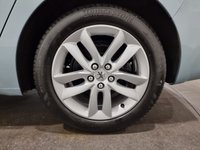USED 2013 13 PEUGEOT 508 2.0 HDI SW ACTIVE 5d 140 BHP Striking metallic , panoramic glass roof