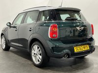 USED 2013 62 MINI COUNTRYMAN 1.6 COOPER S ALL4 5d 184 BHP Panoramic glass slide roof, privacy glass