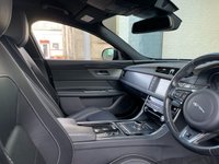 USED 2018 18 JAGUAR XF 3.0 D V6 S 4d 296 BHP 