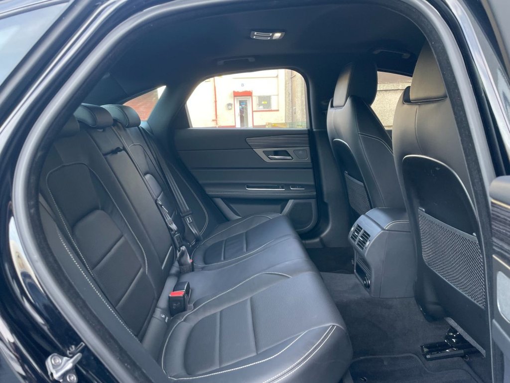 USED 2018 18 JAGUAR XF 3.0 D V6 S 4d 296 BHP 