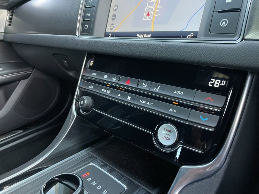 USED 2018 18 JAGUAR XF 3.0 D V6 S 4d 296 BHP 