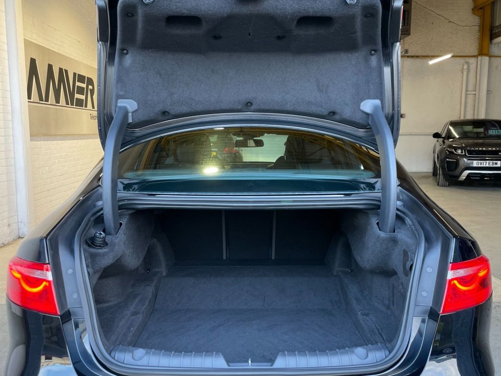 USED 2018 18 JAGUAR XF 3.0 D V6 S 4d 296 BHP 