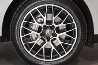 USED 2017 17 PORSCHE MACAN 3.0 D S PDK 5d 258 BHP +NATIONWIDE DELIVERY AVAILABLE+