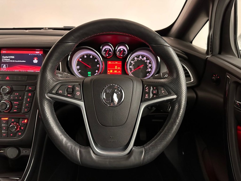 USED 2015 15 VAUXHALL CASCADA 2.0 ELITE CDTI S/S Convertible 2d 165 BHP 