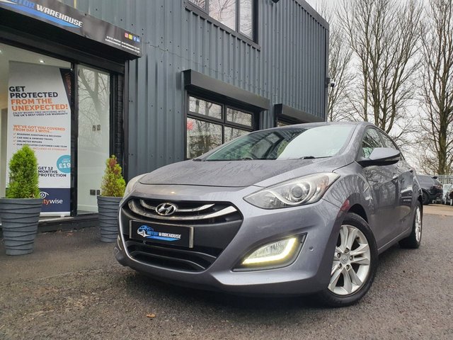 2012 61 Hyundai I30 1.6 STYLE NAV BLUE DRIVE CRDI  5d 126 BHP