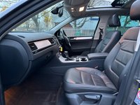 USED 2013 13 VOLKSWAGEN TOUAREG 3.0 V6 R-LINE TDI BLUEMOTION TECHNOLOGY 5d 202 BHP 