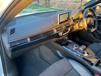 USED 2018 18 AUDI A4 2.0 AVANT TFSI BLACK EDITION 5d 188 BHP 